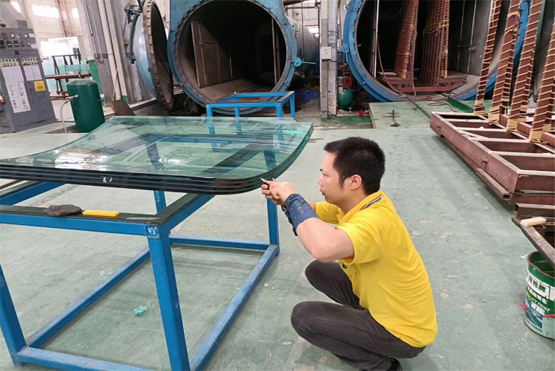 BTG glass 15mm 2.28pvb 15mm 2.28pvb 15mm 2.28pvb 15mm clear tempered curved laminated glass