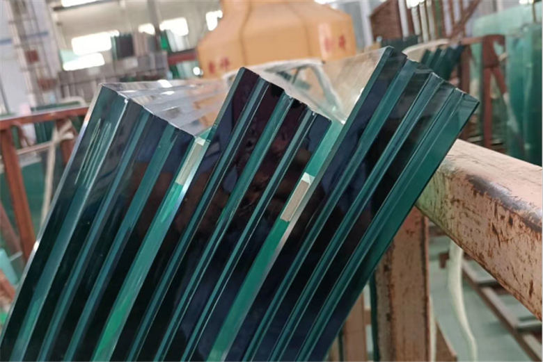 BTG glass 15mm 2.28pvb 15mm 2.28pvb 15mm 2.28pvb 15mm clear tempered curved laminated glass